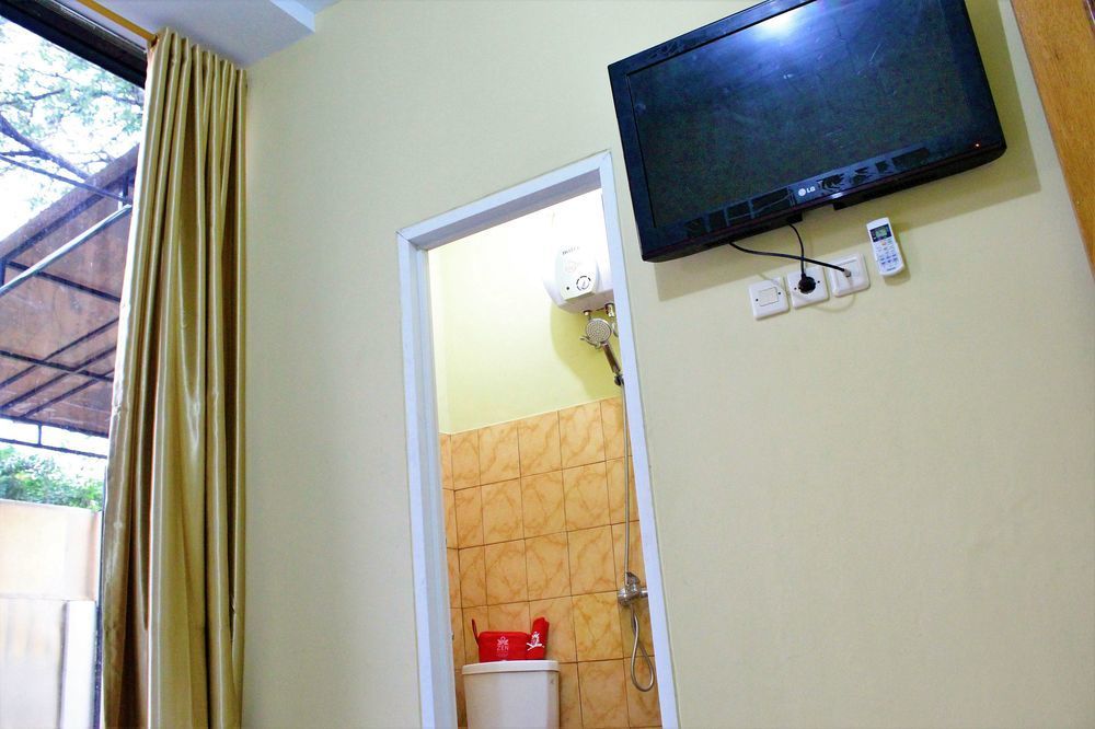 Zen Wahid Hasyim Syariah Hotel 2*