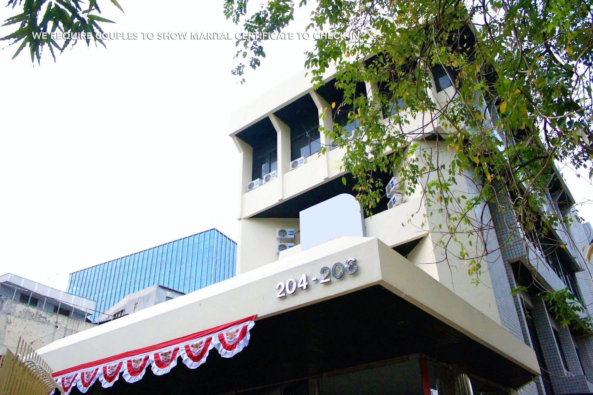 Zen Wahid Hasyim Syariah Jakarta